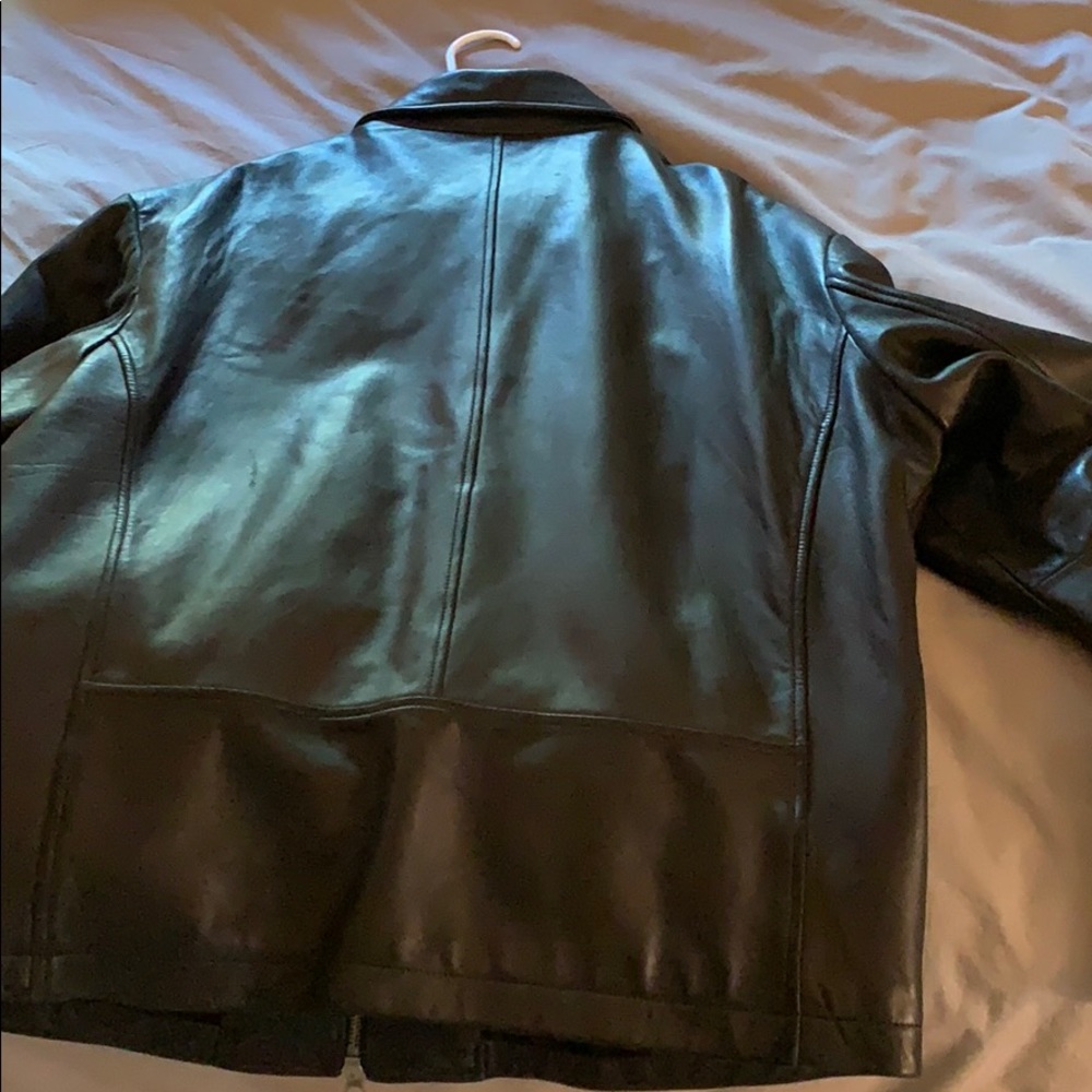 Leather jacket - Picture 3 of 4